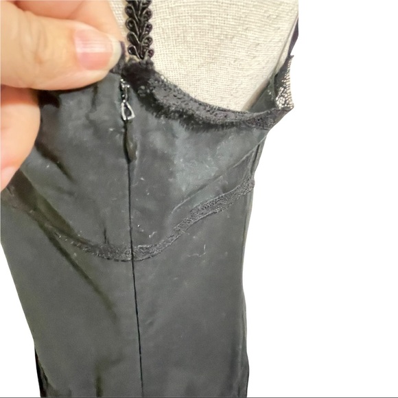 Tommy Hilfiger maxi dress size 10 tierd cotton with lace inserts black. - Picture 14 of 15